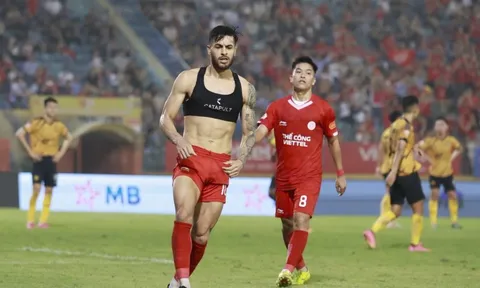 Thể Công Viettel thắng nhọc Thanh Hóa trong ngày HLV Popov nhận thẻ đỏ