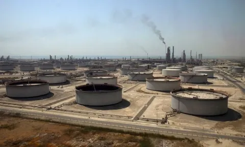 Ngành dầu Saudi Arabia chịu tác động mạnh; Algeria đa dạng hoá mặt hàng xuất khẩu; Israel trở thành cửa ngõ năng lượng ở Địa Trung Hải