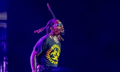 Nam rapper đình đám Offset liên tiếp vướng biến cố