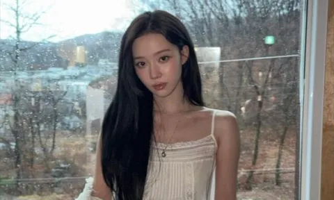 Winter (aespa) khoe vẻ đẹp chuẩn nàng thơ trong loạt ảnh mới