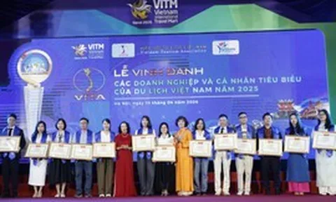 Vinh danh 80 cá nhân và 141 doanh nghiệp tiêu biểu ngành Du lịch năm 2025