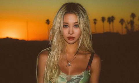 Ca sĩ Dayoung tiết lộ bí quyết 'lột xác' thành hot girl sau khi giảm 12kg