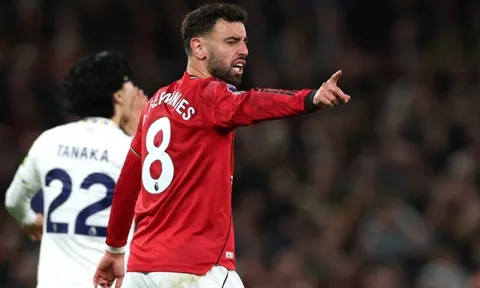 'Thiếu ai hỏng đó' - điểm yếu chí mạng của MU