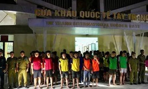 Nhóm lừa đảo chiếm đoạt 15 tỉ đồng của 5.000 người