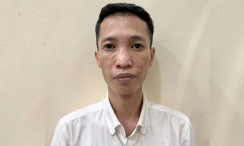 Khởi tố đối tượng tạo giao dịch chuyển tiền giả lừa mua bán tóc