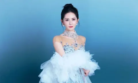 Tạ Na gây sốt với tạo hình 'nàng tiên biển'