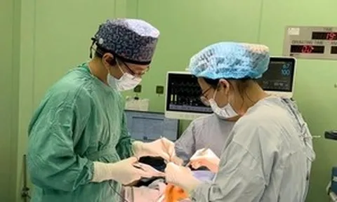 Khối u lớn như ‘trái bưởi’ gây biến dạng cơ thể