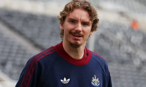 Nick Woltemade vỡ mộng