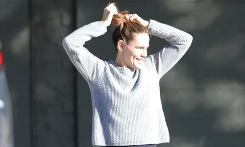 Jennifer Garner gây chú ý sau cuộc hội ngộ với chồng cũ Ben Affleck