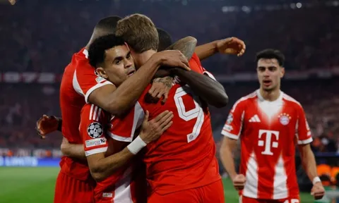 Bayern đang có mũi đinh ba nguy hiểm nhất châu Âu