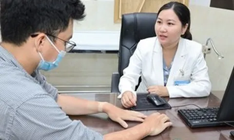 Nắng nóng khiến bệnh da liễu tăng vọt, bác sĩ khuyến cáo gì?