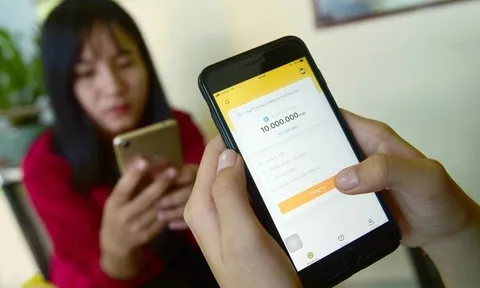 Người trẻ tự tử vì vay tiền qua app: Dấu hiệu cảnh báo sớm
