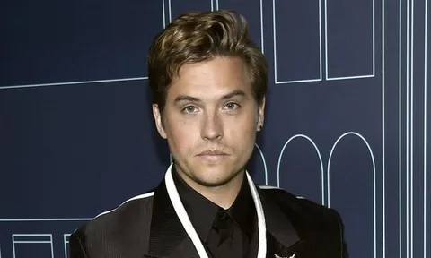 Nam diễn viên Dylan Sprouse bị trộm đột nhập nhà riêng