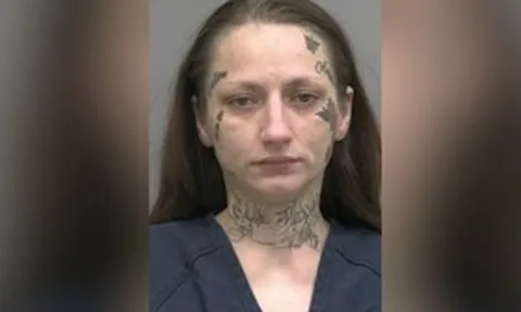 Pha sữa cho con bằng nước rửa kim tiêm ma túy, người mẹ bị bắt