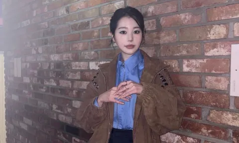 'Chị gái Jang Wonyoung' gây sốt với visual đầy cuốn hút