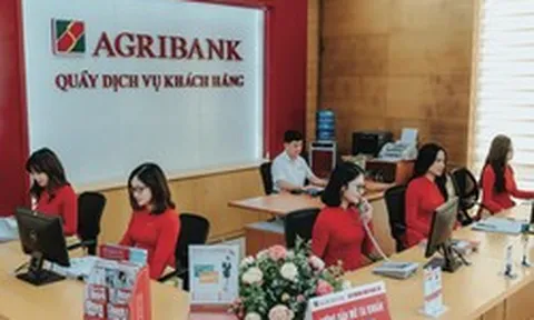 Agribank phát thông báo tới toàn bộ khách hàng: Người chuẩn bị chuyển khoản, nhận tiền trong thời gian này chú ý!