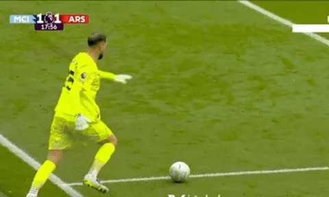 Sai lầm tai hại của Donnarumma