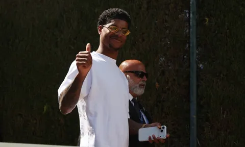 Rashford hứng đòn chỉ trích khi chơi cho Barca