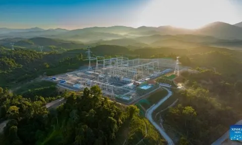 Trung Quốc-Lào vận hành đường dây điện 500 kV xuyên biên giới đầu tiên