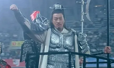 Chelsea cần Hạng Vũ tới sân cứu nguy ngay lập tức