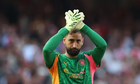 Guardiola còn dám tin dùng thủ môn yếu bóng vía Donnarumma
