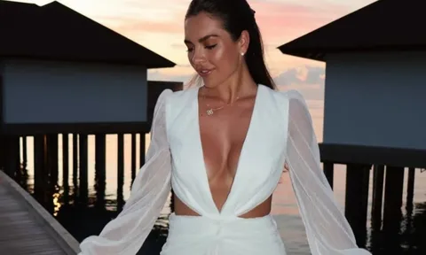 Con gái Owen gây sốt với khả năng cưỡi ngựa