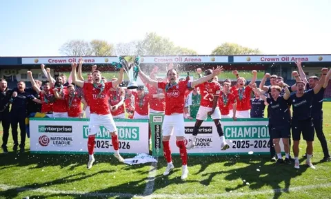 Bàn thắng điên rồ phút 90+13 đưa đội bóng Anh thăng hạng nghẹt thở