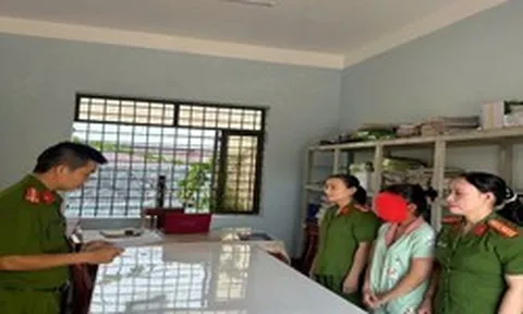 Cô gái sinh năm 2003 phải làm việc với công an sau khi chuyển khoản, nhận tiền chứa nội dung này