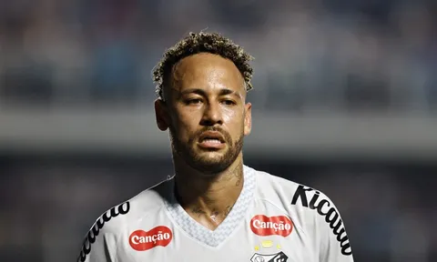 Báo động đỏ với Neymar