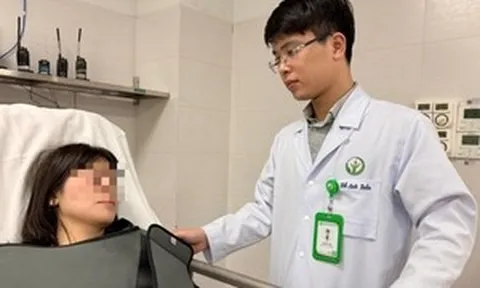 Xe khách rơi vực sâu ở Sơn La: 4 nạn nhân được chuyển gấp về Hà Nội cấp cứu