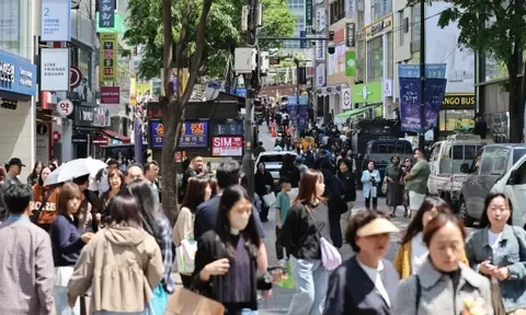 Bất ổn kinh tế kéo dài, Hàn Quốc đẩy mạnh hỗ trợ tiền mặt cho người dân