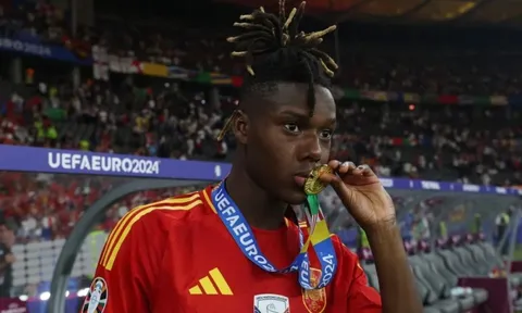 Quyết định đưa Nico Williams vào ngõ cụt