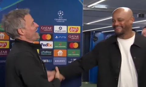 Enrique và Kompany nói gì với nhau sau trận cầu 9 bàn?