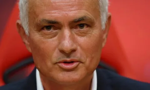 Dấu hiệu Real Madrid chọn Mourinho