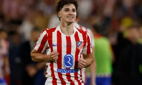 Arsenal phải chọn Alvarez thay vì tiếc tiền