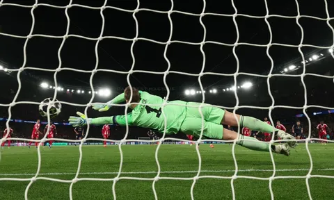 Henry chỉ thẳng bước ngoặt dẫn đến chiến thắng của PSG