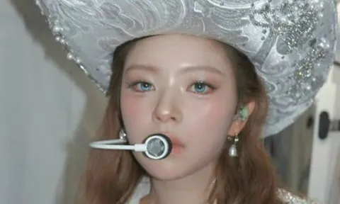 Jeongyeon ( TWICE) khoe vẻ đẹp rạng rỡ sau biến cố sức khỏe