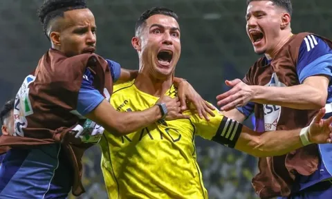 Ronaldo tỏa sáng, Al Nassr sáng cửa vô địch