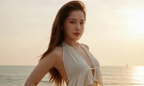 Chi Pu khoe sắc vóc nóng bỏng ở Hội An