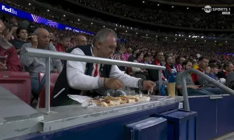 Hình ảnh chiếm sóng trận Atletico - Arsenal