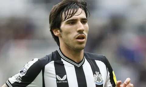 Tonali khiến MU, Arsenal dậy sóng