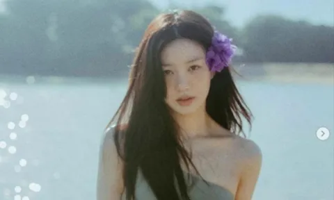 Lee Yu Bi thả dáng nóng bỏng tại Bali, khoe trọn sắc vóc quyến rũ