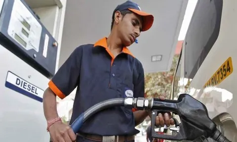 Ấn Độ giảm mạnh thuế xuất khẩu dầu diesel và nhiên liệu hàng không