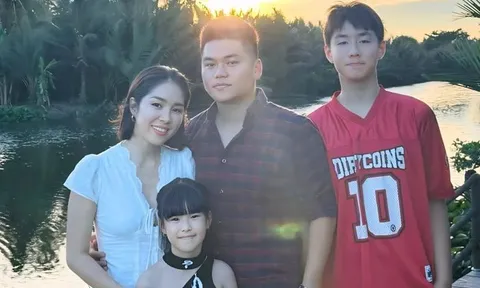Khoảnh khắc bình yên của Lê Phương và chồng trong dịp lễ
