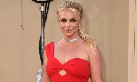Britney Spears sẵn sàng 'làm lại từ đầu' sau khi hoàn tất điều trị