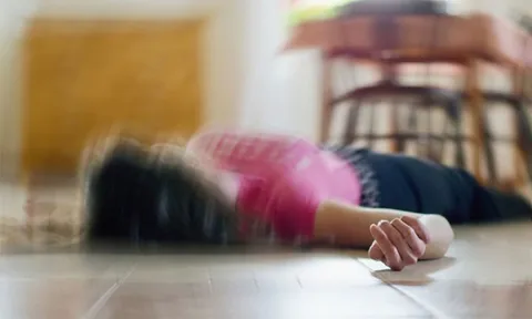 Gia đình 4 người tử vong sau bữa ăn "kỳ lạ": Bác sĩ chỉ mặt điểm tên thói quen "cực độc"