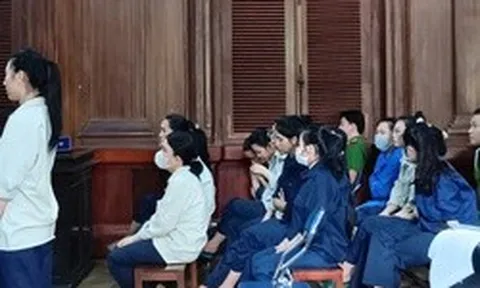 "Phù phép" thẻ tín dụng qua gian hàng ảo