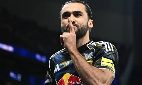 Tiền đạo 0 đồng làm dậy sóng Premier League