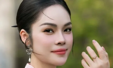 Sao Việt: Ngắm nhan sắc rạng ngời của diễn viên Dương Cẩm Lynh