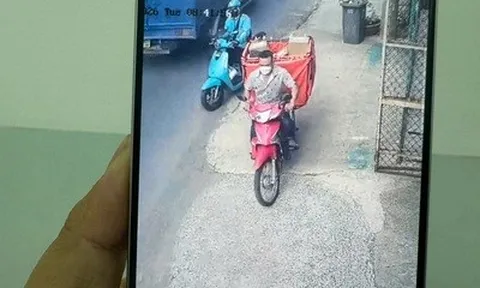 Clip nam thanh niên trộm cả xe lẫn hàng của shipper gây phẫn nộ: Công an vào cuộc điều tra